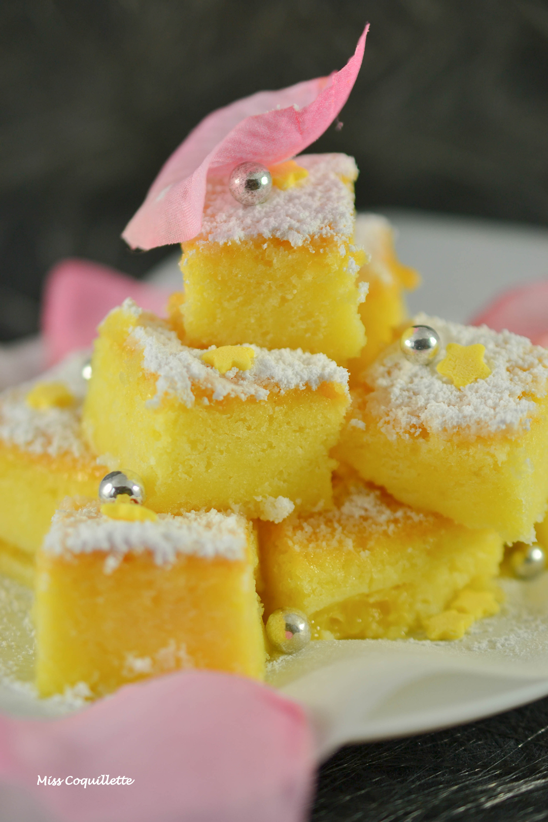 Fondant au citron - Visuel de recette - J'ai Pas Faim!!! - Copyright Miss Coquillette